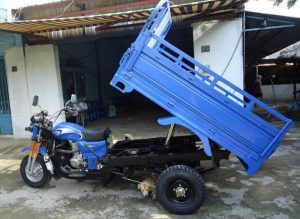 xe-ba-gac-cho-hang-thue-quan-8